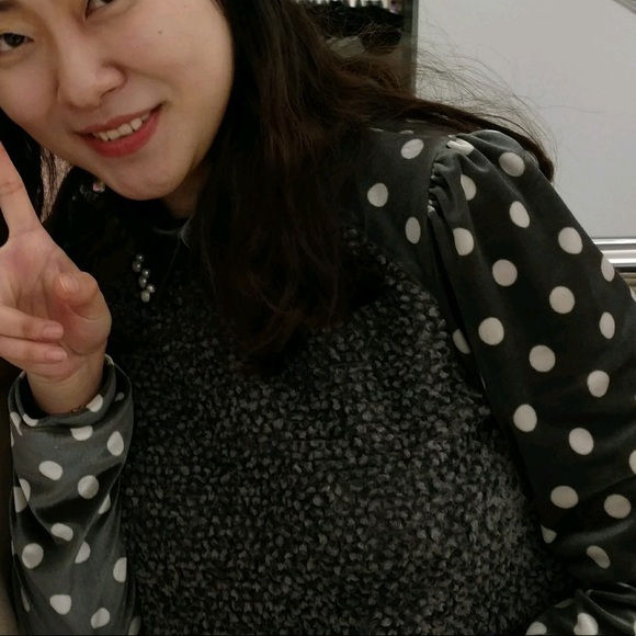 Top - Picture 3 of 3